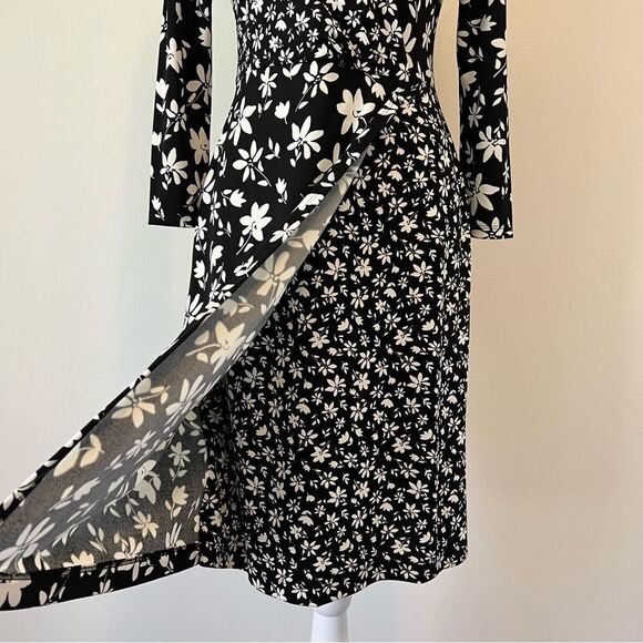 Talbots Bicolor Ditsy Wrap Jersey Black and White Floral Dress NEW Size XS - Picture 4 of 8